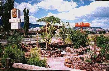 Capitol Reef Inn & Cafe Torrey Exterior foto